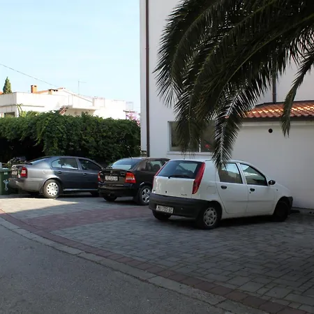 Lägenhet With Parking Space - 6729 Makarska