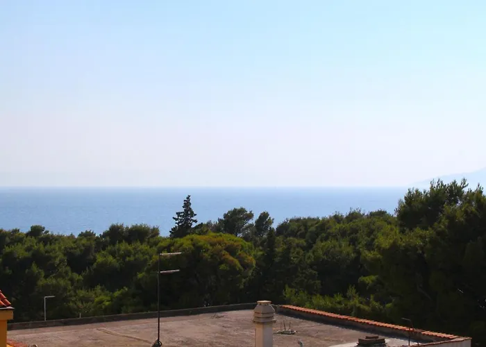 With Parking Space - 6729 Lägenhet *