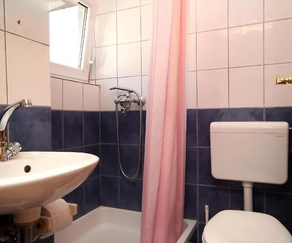 Lägenhet With Parking Space - 6729 Makarska