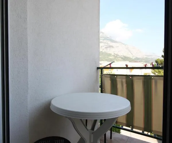 With Parking Space - 6729 Makarska