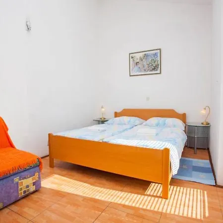 Apartment With Parking Space - 6729